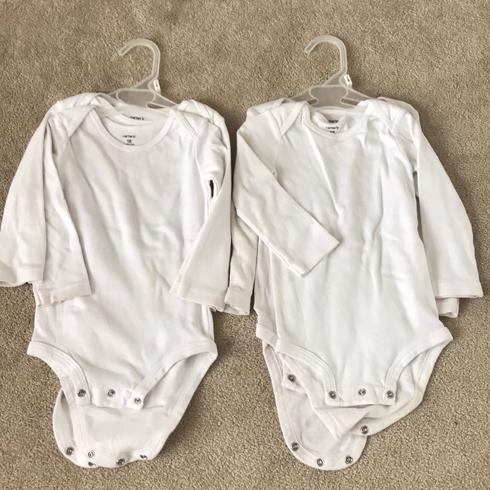 Carter’s long sleeve onesies. 4 pack.